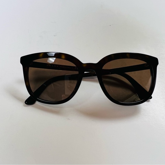 Prada Sunglasses - Picture 5 of 7